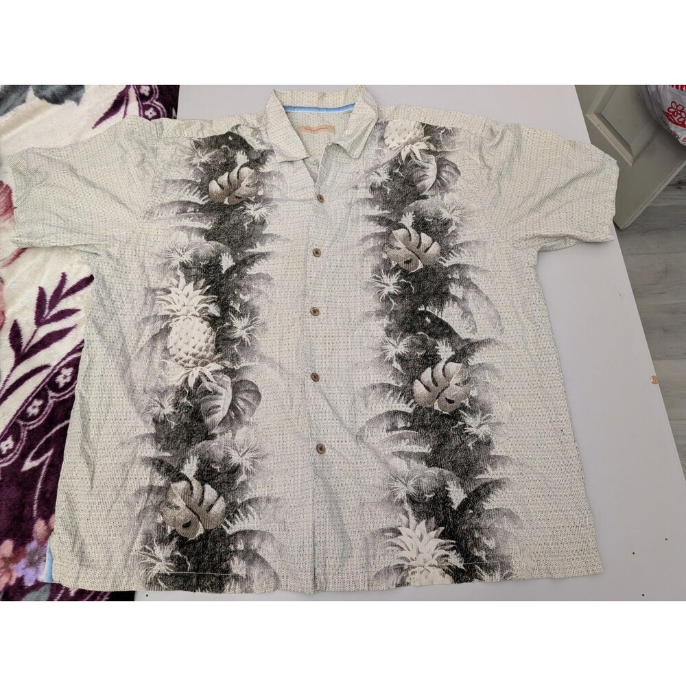 Tommy Bahama Shirt Mens XXL Silk Cotton Pineapple Palm Tropical Hawaiian Camp